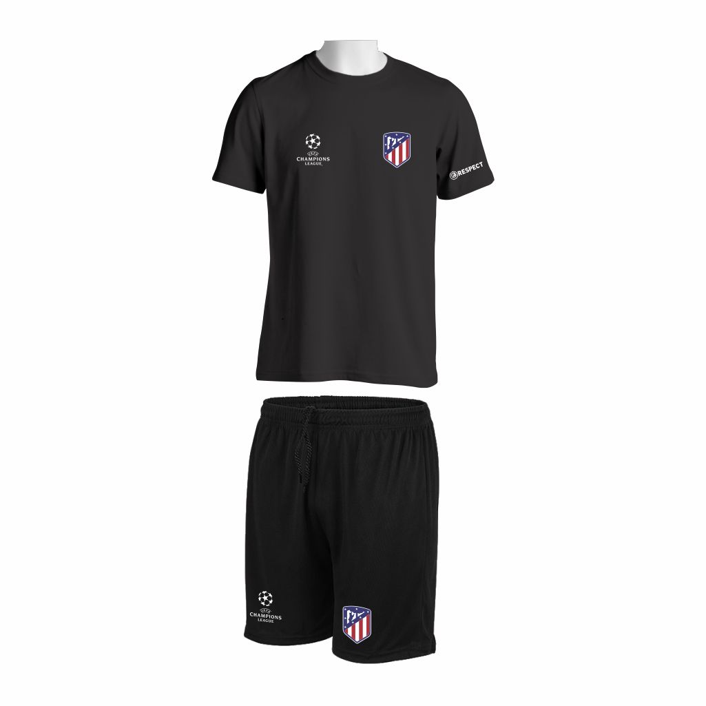 Trening Komplet Atletico Madrid v5 Trening Komplet Atletico Madrid je oprema za trening koji se sastoji od majice i šorca sa štampom grbova.