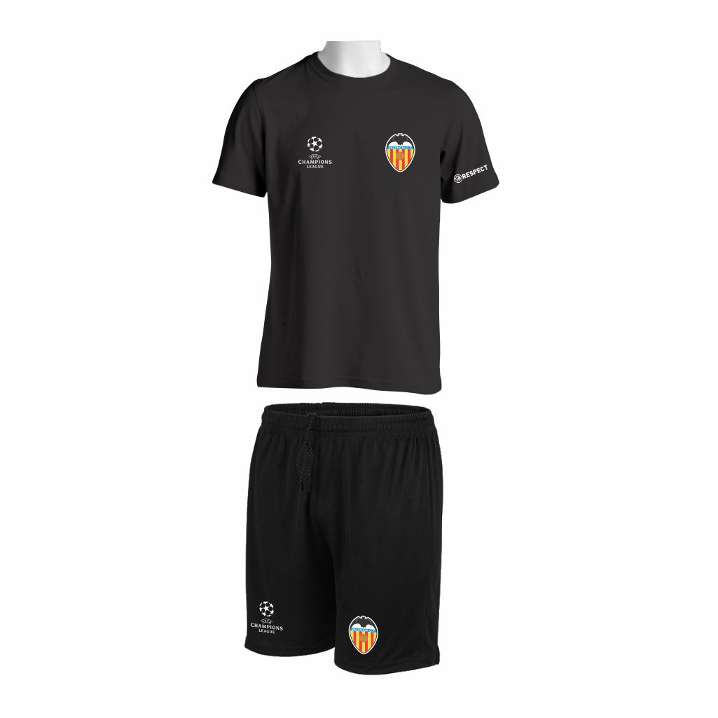 Trening Komplet Valencia v6 Trening Komplet Valencia je oprema za trening koji se sastoji od majice i šorca sa štampom grbova.